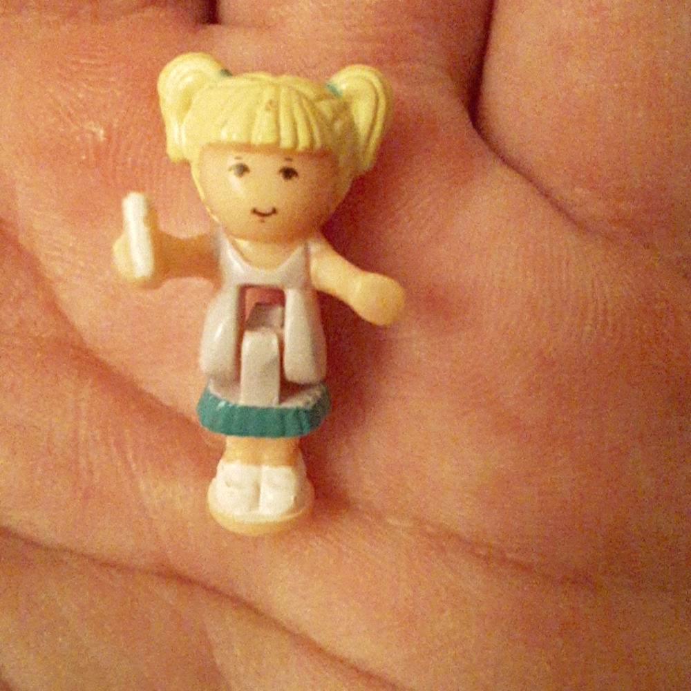 Polly Pocket Figurine